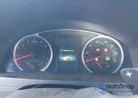 2017 Toyota Camry Se z USA, uszkodzony, nr VIN 4T1BF1FK2HU430120